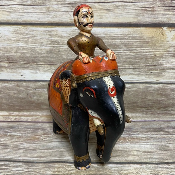 Hand carved And Hand Painted Wooden Ambabari Indian Elephant - Picture 2 of 8